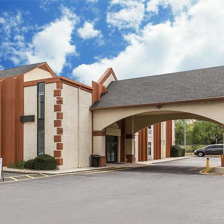 Econo Lodge At Six Flags Austell Eksteriør billede