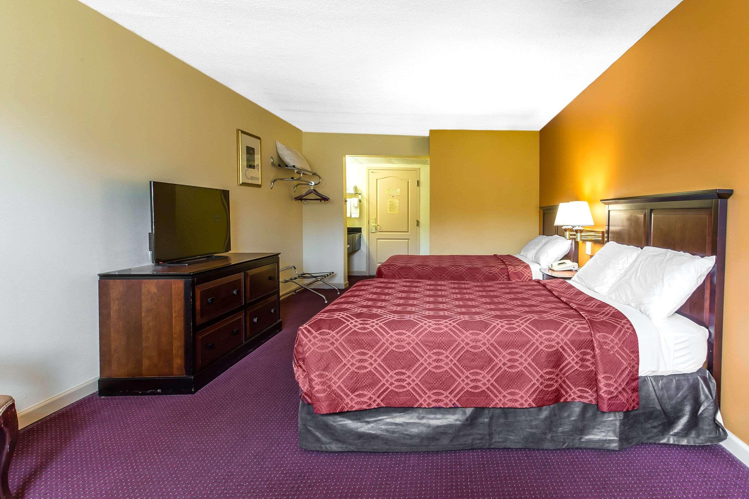 Econo Lodge At Six Flags Austell Eksteriør billede