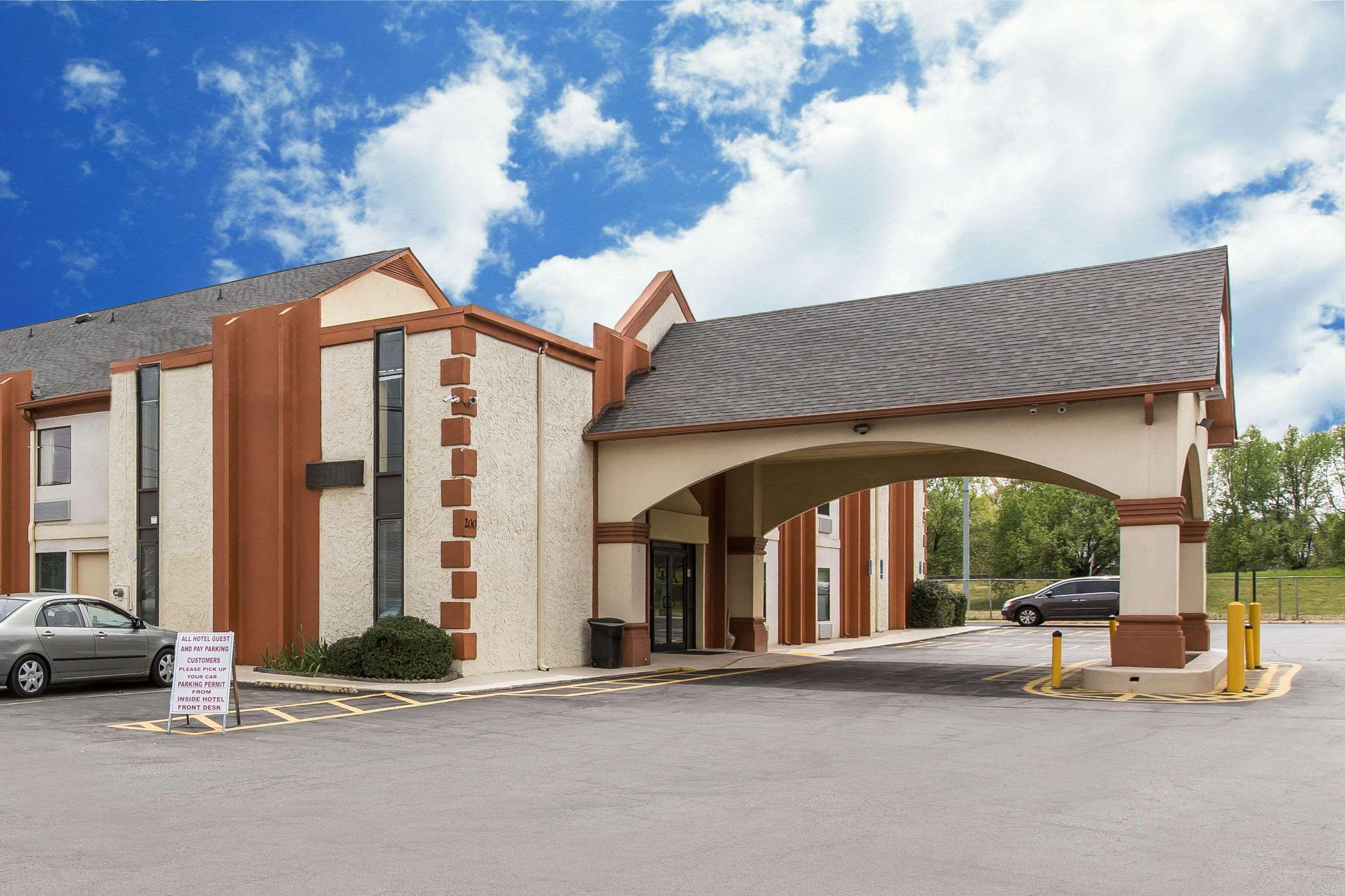 Econo Lodge At Six Flags Austell Eksteriør billede